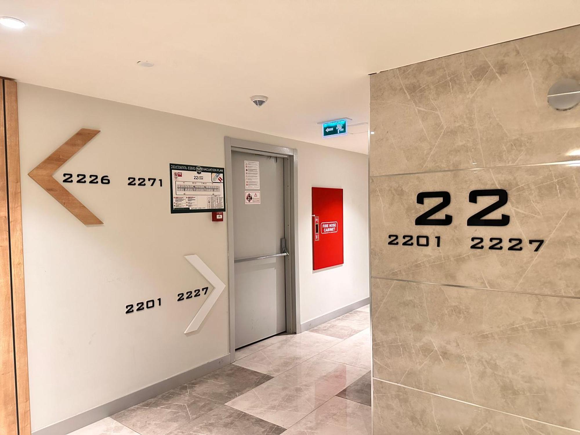 Batumi Orbi City Apart Hotel Экстерьер фото